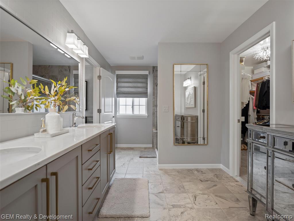52486 Aspen Drive, South Lyon, MI 48178 — Photo 33