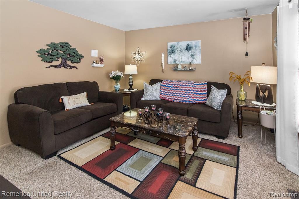 11043 Hamburg Road, Whitmore Lake, MI 48189 — Photo 13