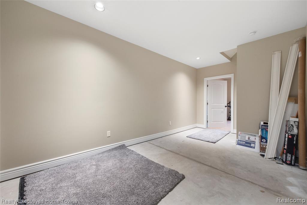 3279 SHOREWOOD Avenue, Fort Gratiot, MI 48059 — Photo 46