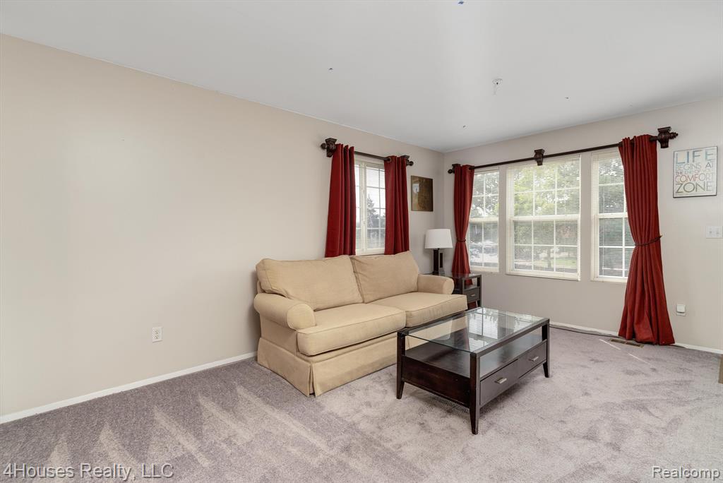 654 LYDIA Lane, Pontiac, MI 48341 — Photo 7