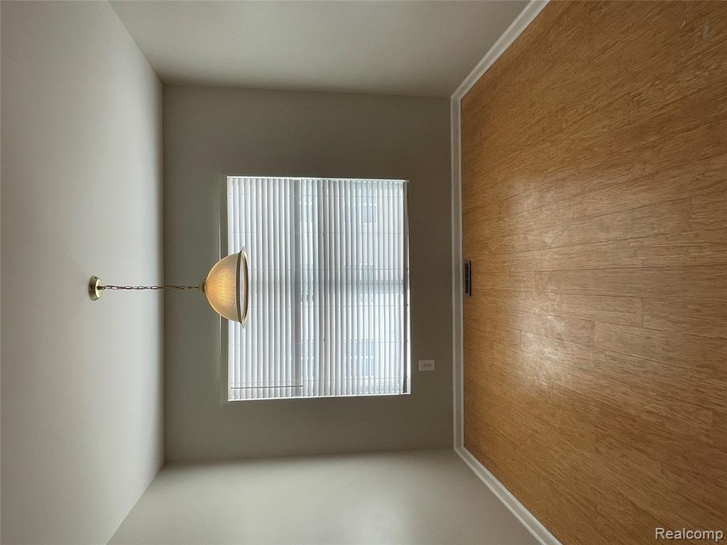 15641 Stone Crossing Drive, Southfield, MI 48075 — Photo 8