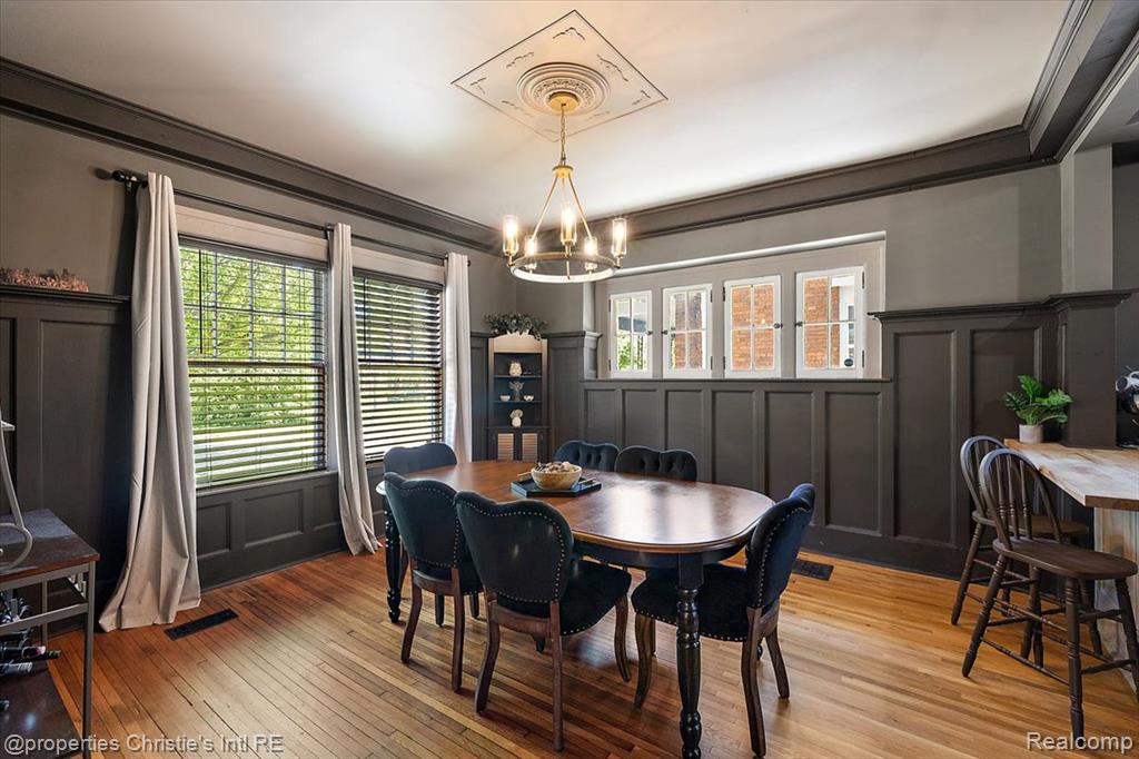 913 Chicago Boulevard, Detroit, MI 48202 — Photo 21