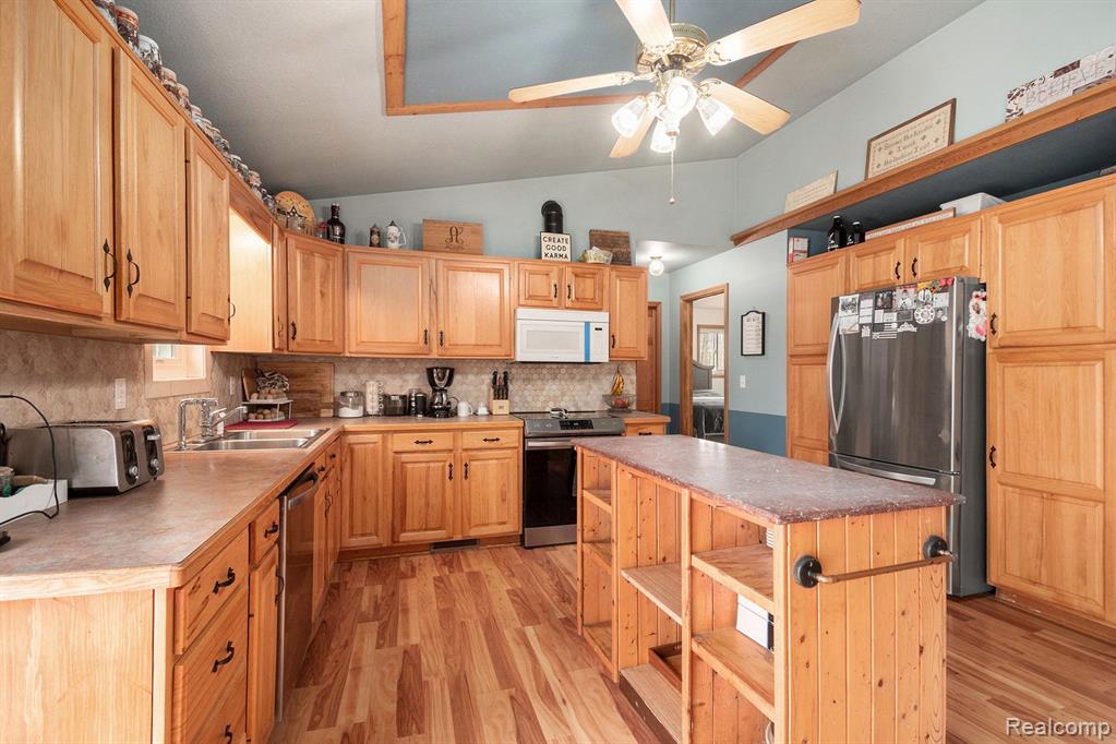 2172 N US 23, Harrisville, MI 48740 — Photo 10