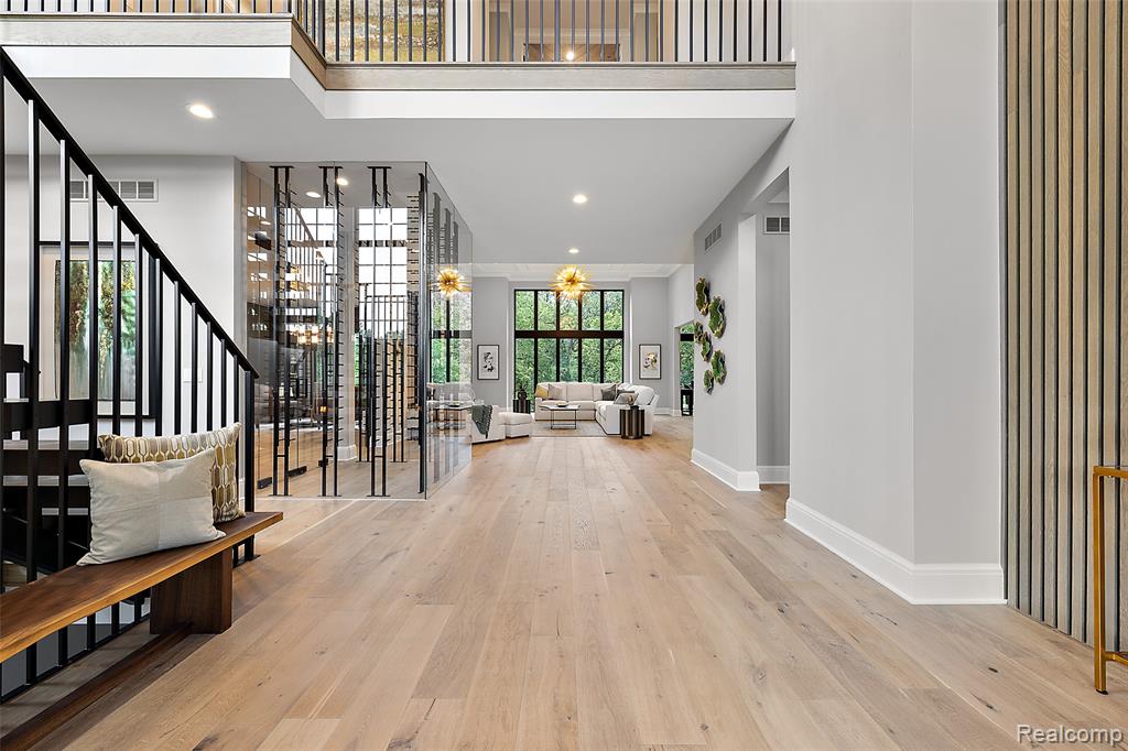 3268 Willis Drive, Oakland, MI, 48306