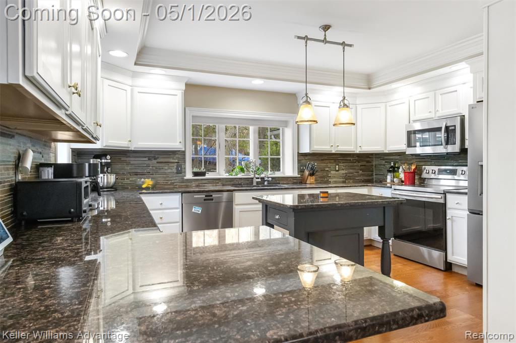 2630 Warner Drive, West Bloomfield, MI 48324 — Photo 11