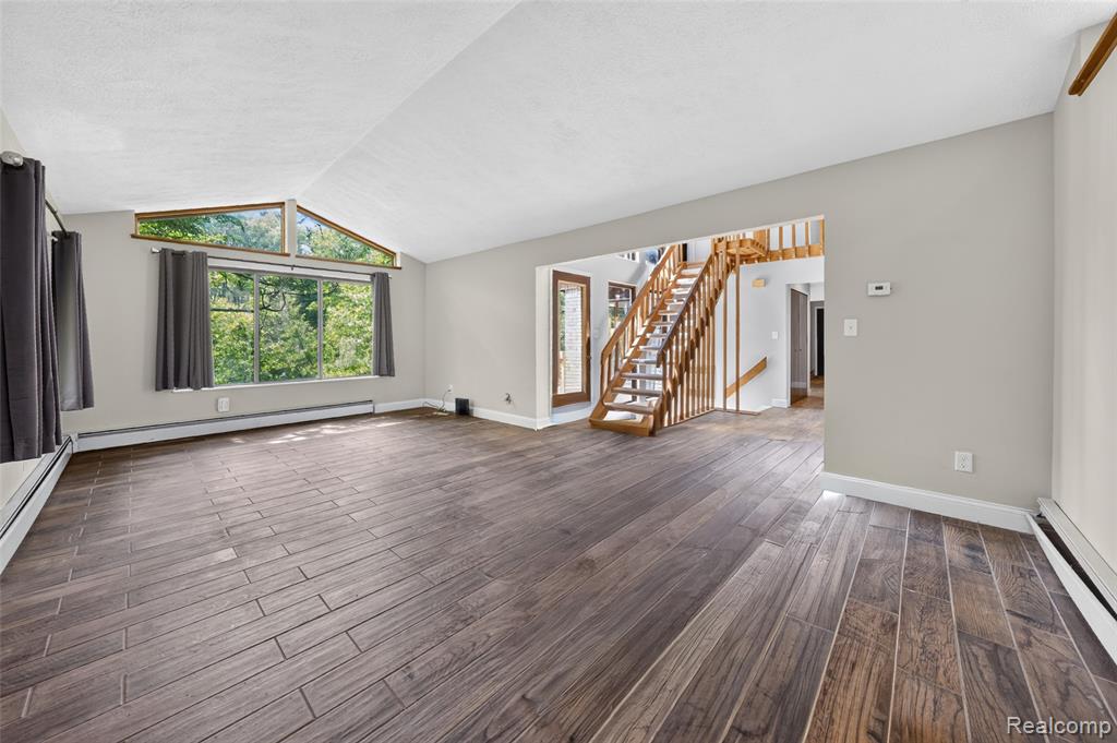 4565 Brookside Road, Fenton, MI 48430 — Photo 10