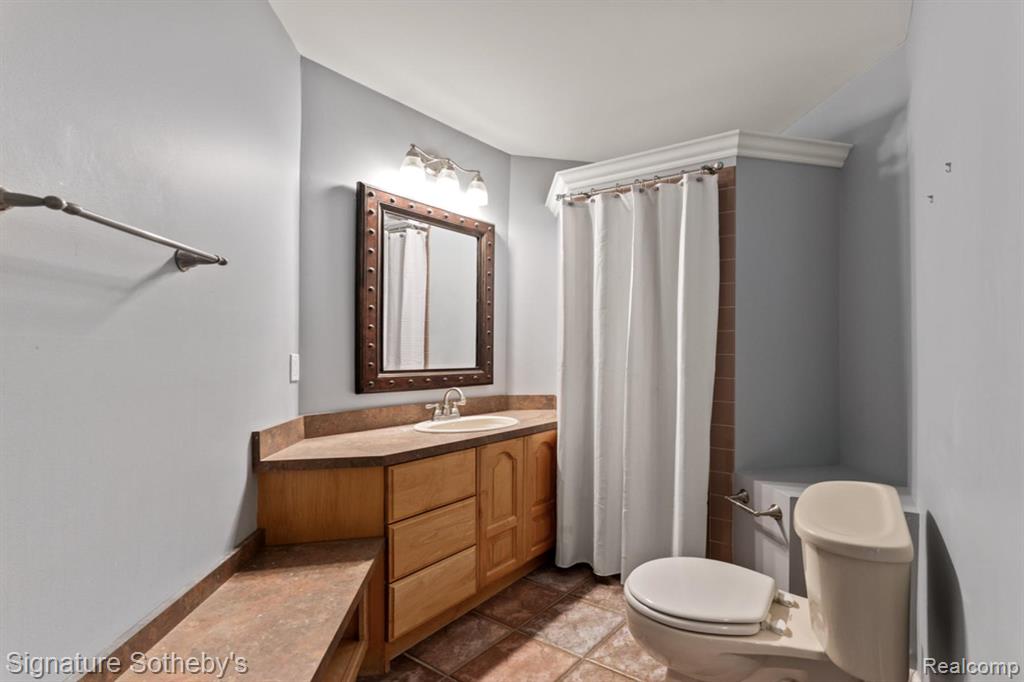 1745 Ridge Road, White Lake, MI 48383 — Photo 31