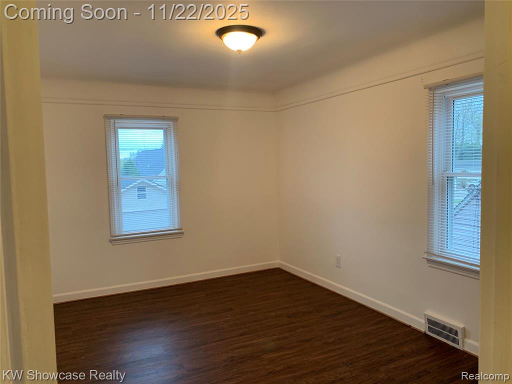 462 Algene Street, Lake Orion, MI 48362 — Photo 23