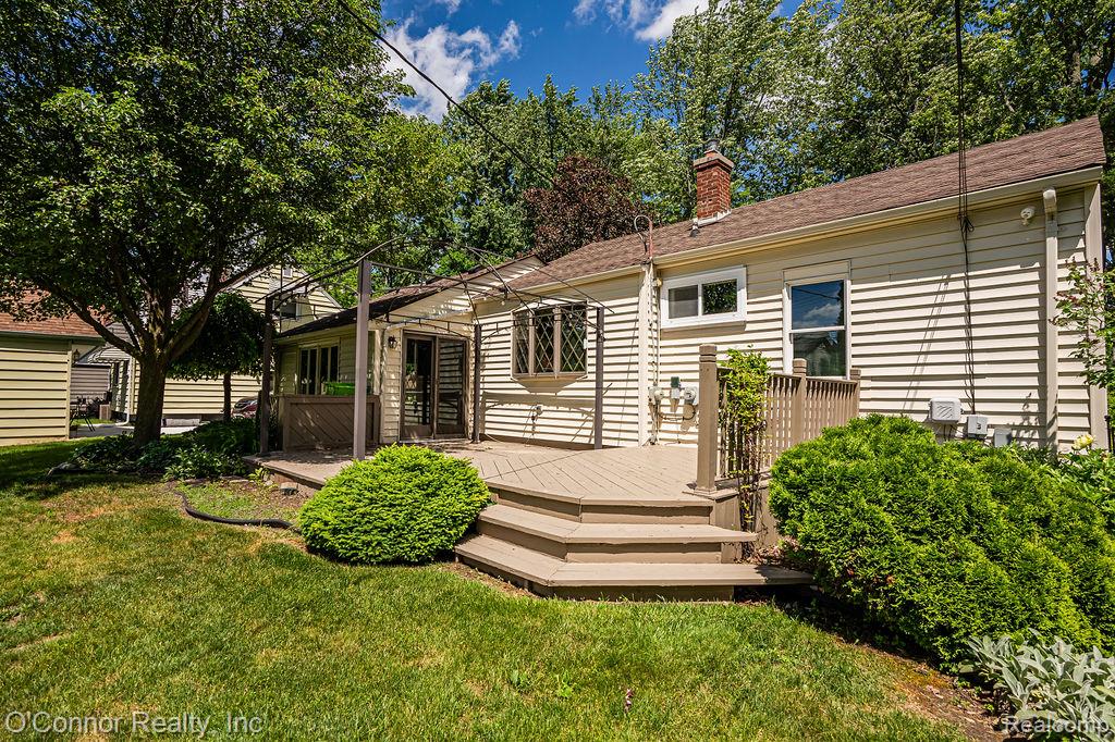 1342 Minnesota Avenue, Marysville, MI 48040 — Photo 2