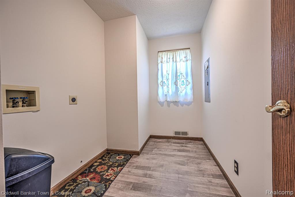44694 Geddes Road, Canton, MI 48188 — Photo 29