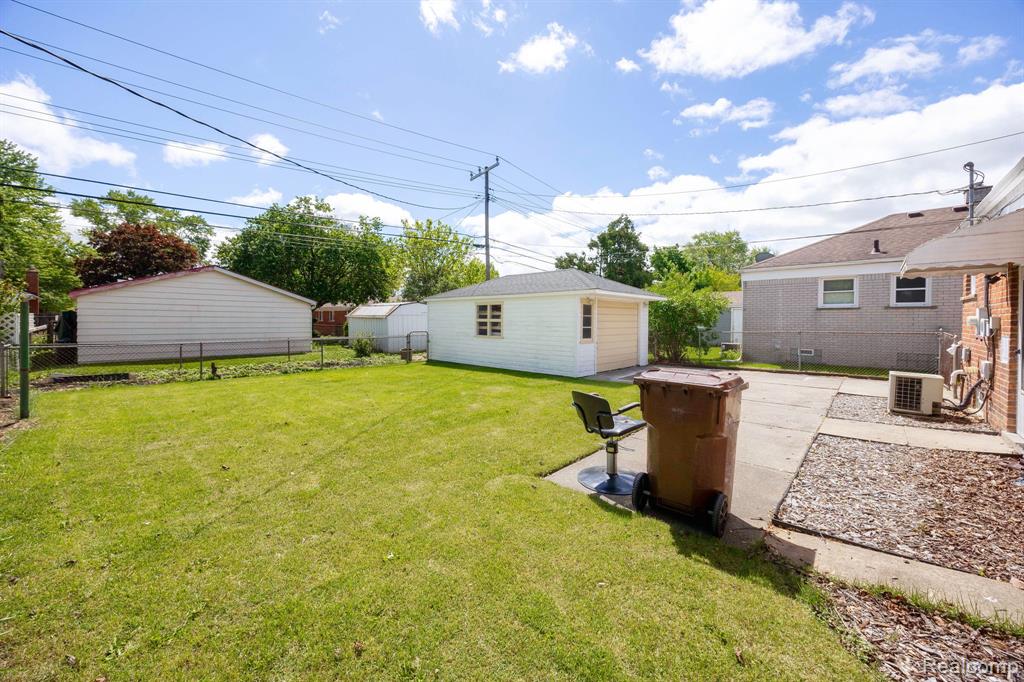 4297 EASTLAWN Avenue, Wayne, MI 48184 — Photo 7