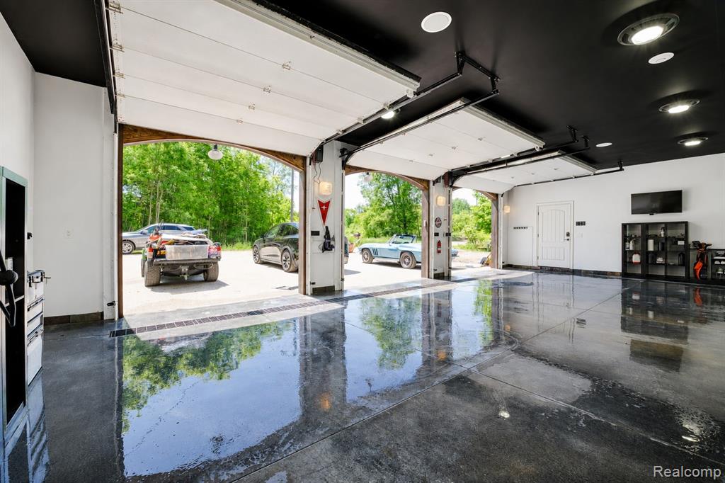 5940 Silver Birch Road, Ortonville, MI 48462 — Photo 29