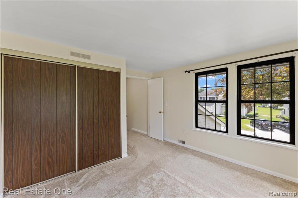 22663 CRANBROOKE Drive, Novi, MI — Photo 12