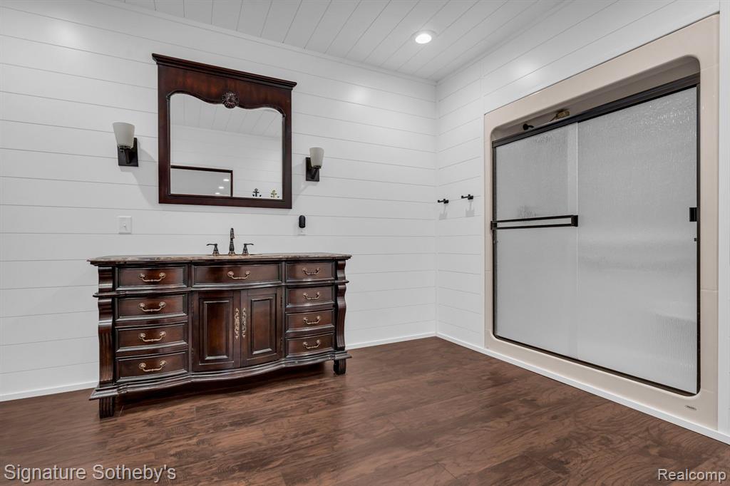 9019 HILLVIEW Lane, Jackson, MI 49201 — Photo 20