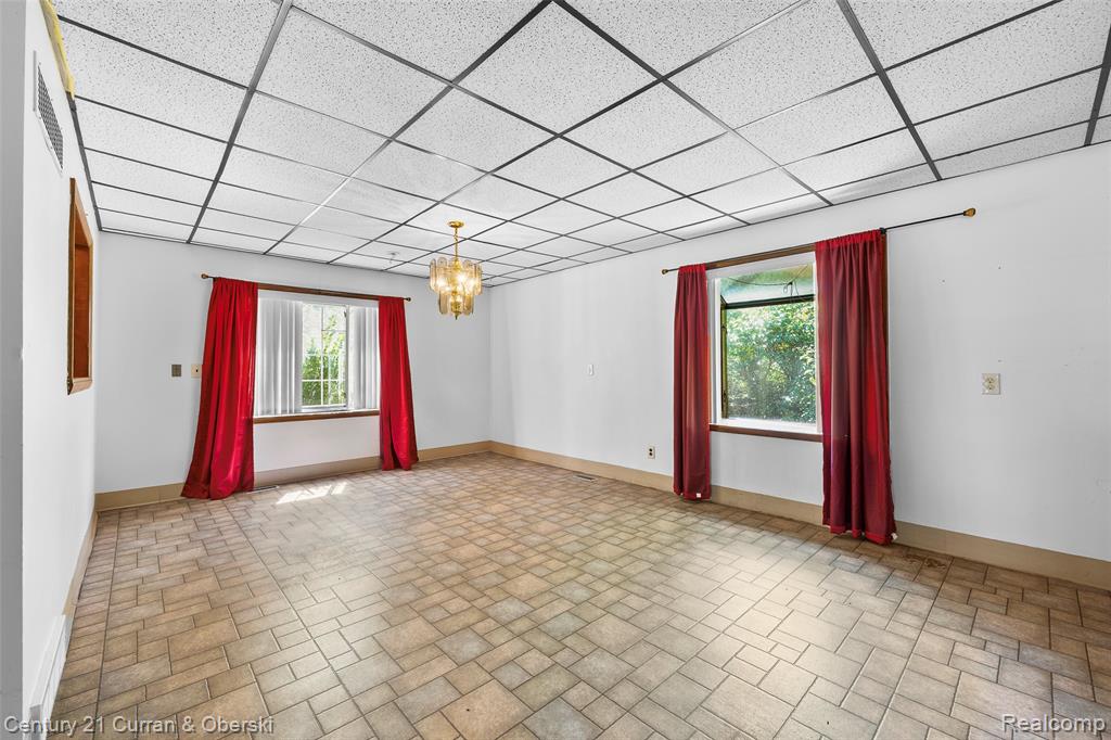 5620 Kaufman Street, Dearborn Heights, MI 48125 — Photo 8