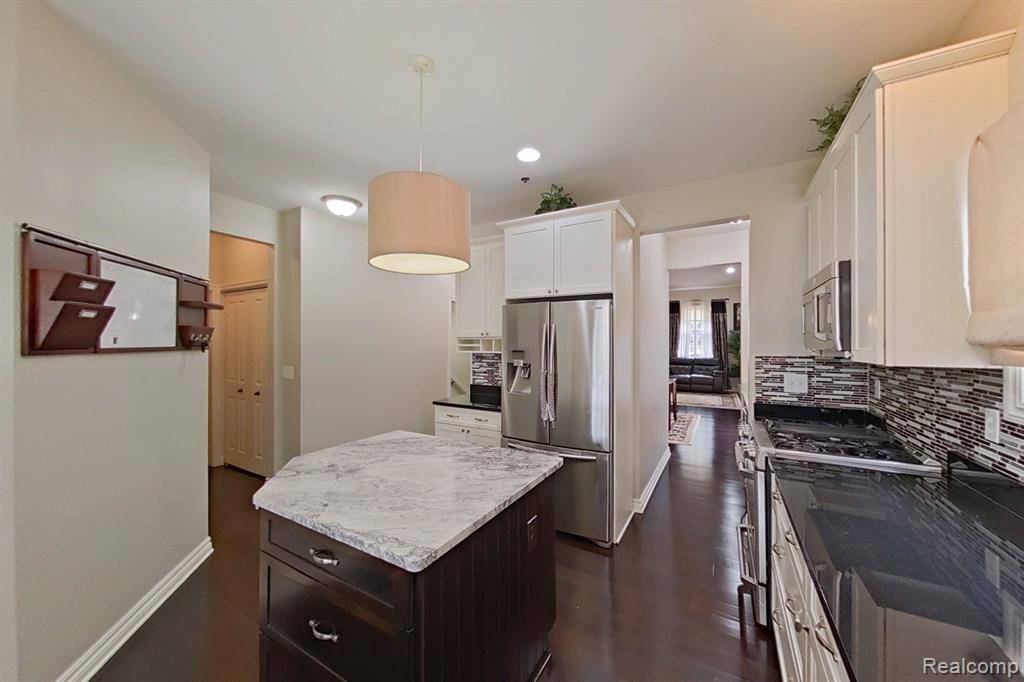 45890 S STONEWOOD Road, Canton, MI 48187 — Photo 26