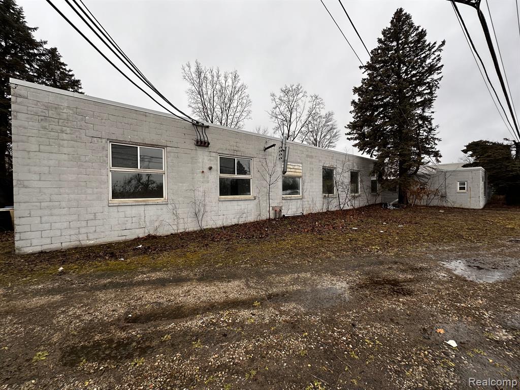 41241 E HURON RIVER Drive, Van Buren, MI 48111 — Photo 3