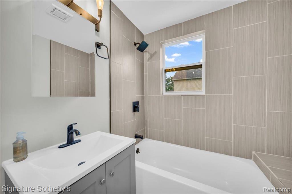 4245 Crane, Detroit, MI 48214 — Photo 6