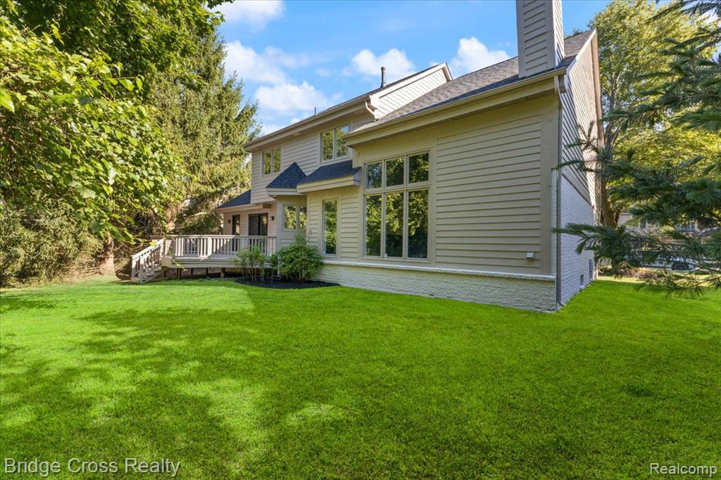 6258 Lindsay Court, West Bloomfield, MI 48324 — Photo 50
