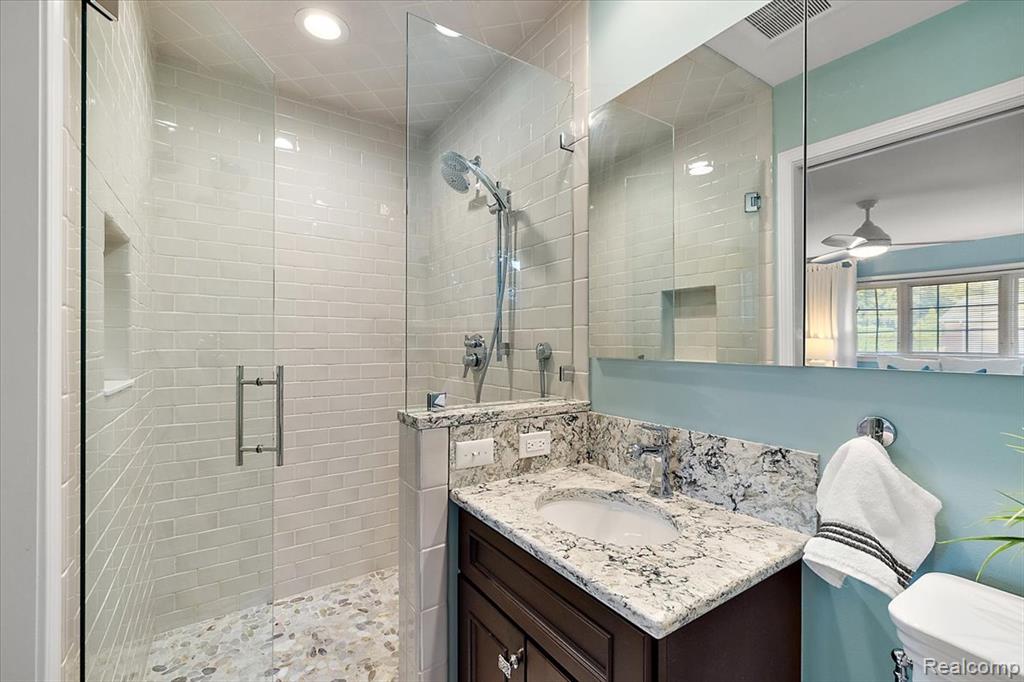 960 N Reading Road, Bloomfield Hills, MI 48304 — Photo 29