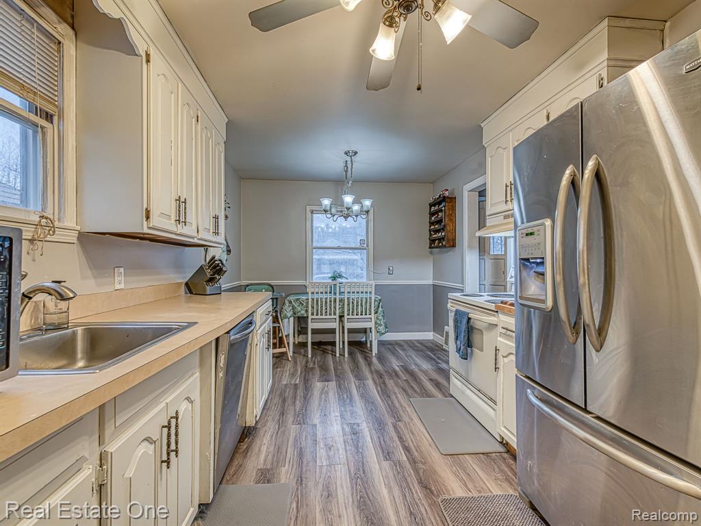 2209 Thomas Street, Lincoln Park, MI 48146 — Photo 9