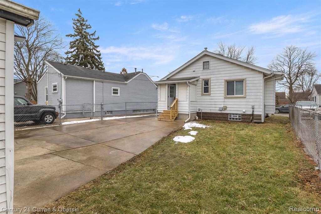 960 White Avenue, Lincoln Park, MI 48146 — Photo 26
