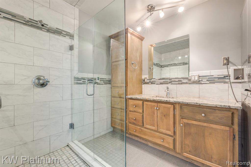4415 Krafft Road, Fort Gratiot, MI 48059 — Photo 14