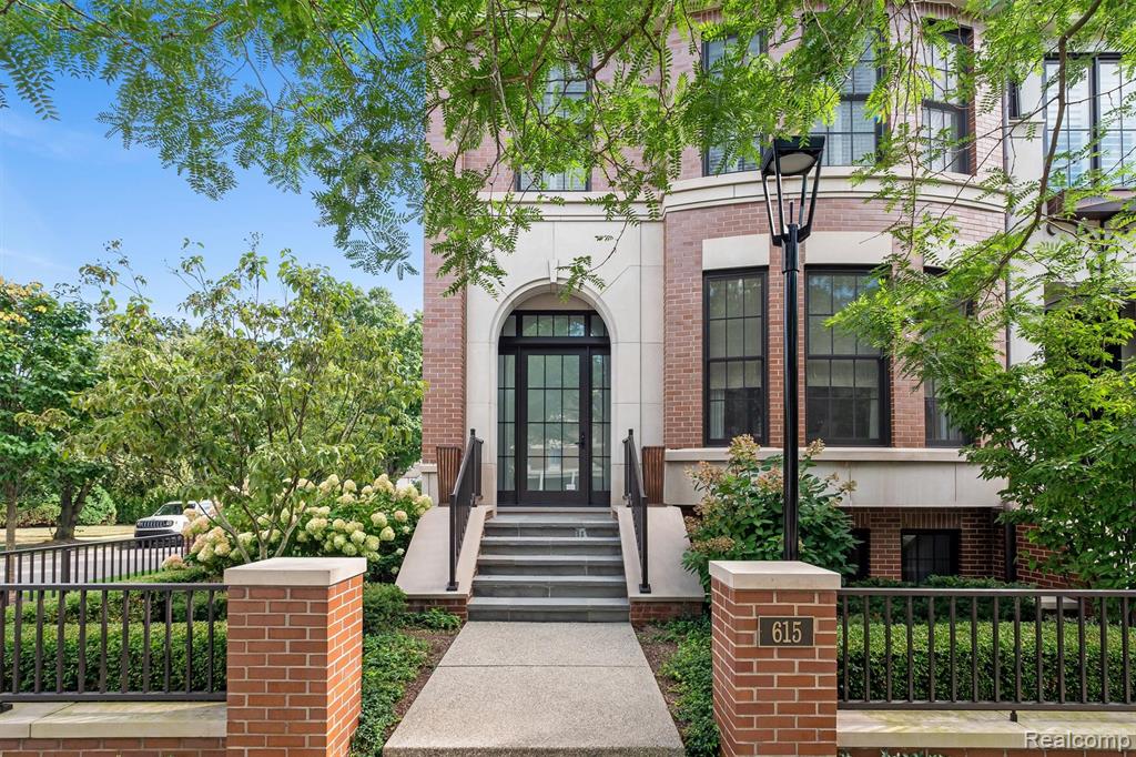 Property photo for 615 W Brown Street, Birmingham, MI 48009