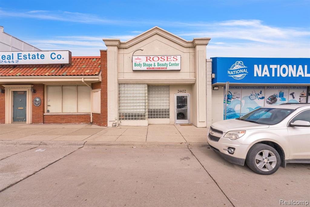 24432 Michigan Avenue, Dearborn, MI 48124