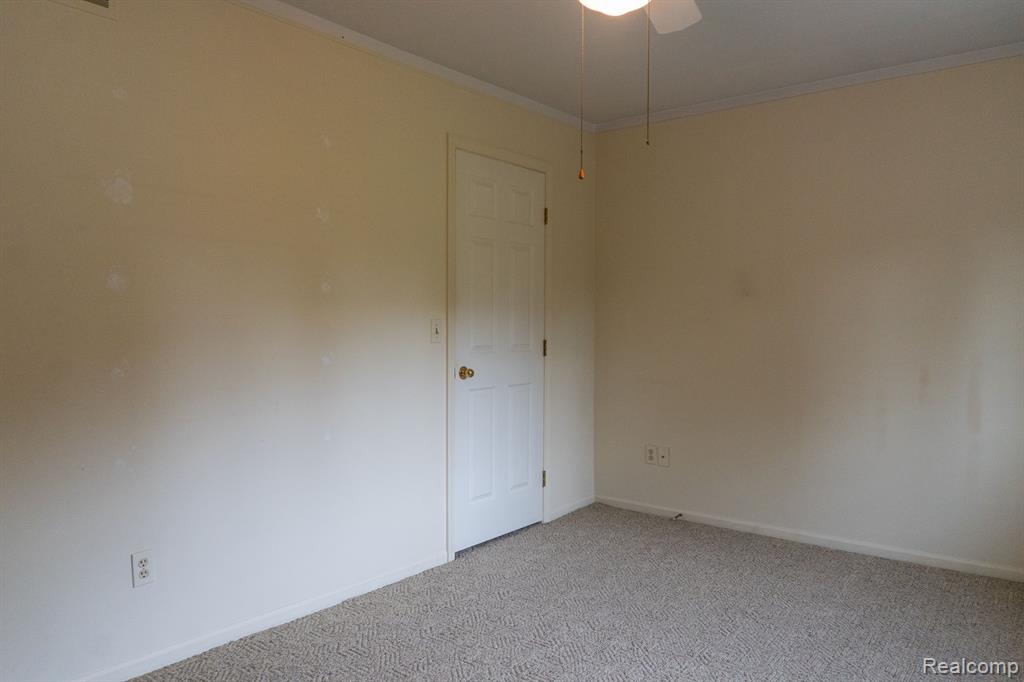 6851 TANGLE WOOD, Waterford, MI 48327 — Photo 27
