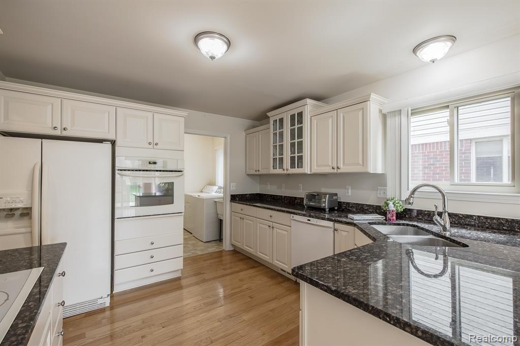 50077 Lexington Avenue E, Utica, MI 48317 — Photo 16