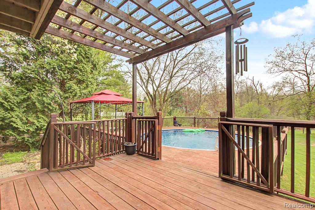 1160 S Garner Road, Milford, MI 48380 — Photo 40