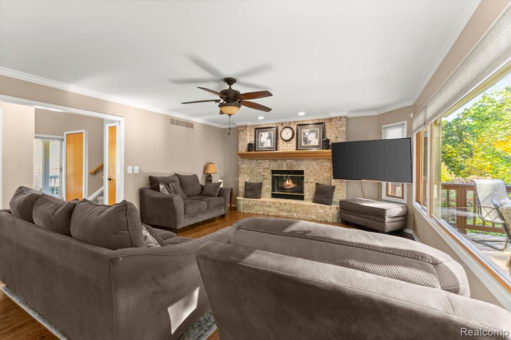 9755 Forest Ridge Drive, Clarkston, MI 48348 — Photo 13