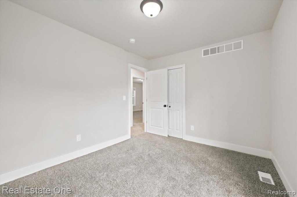 5485 Hammersmith Drive, West Bloomfield, MI — Photo 21