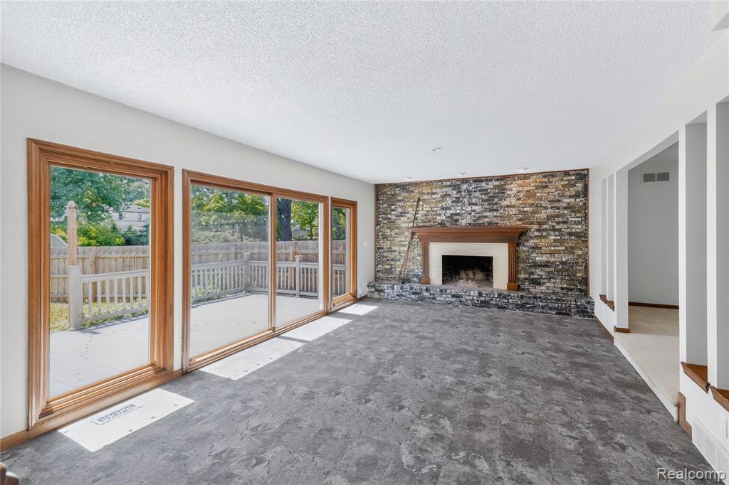 8027 Berkshire Drive, Grosse Ile, MI 48138 — Photo 10