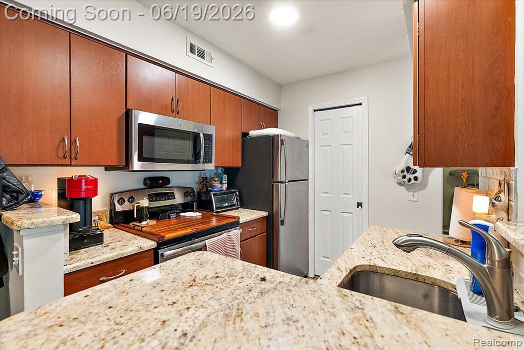399 Spring Brooke Drive, Brighton, MI 48116 — Photo 16