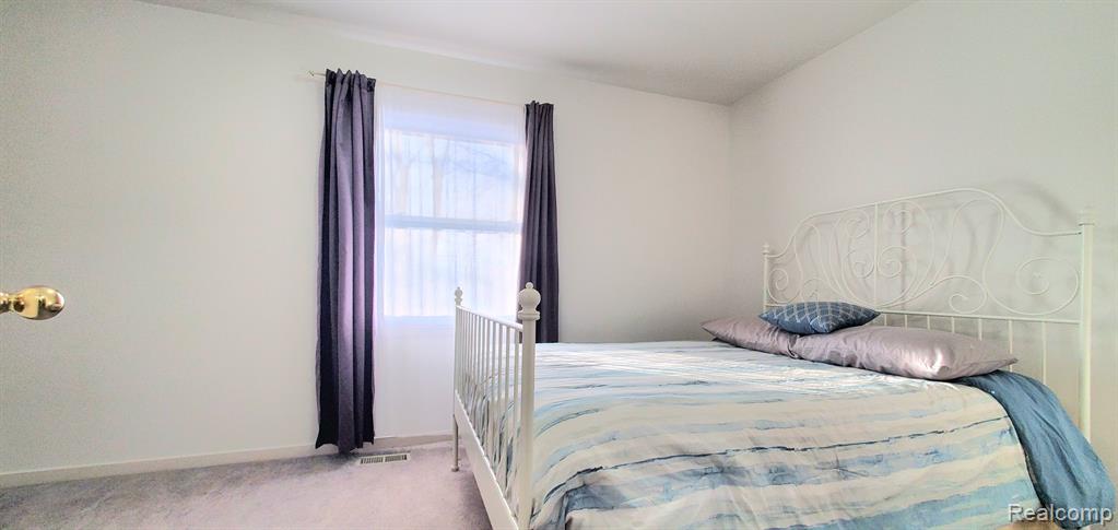 506 DECKER Road, Walled Lake, MI 48390 — Photo 30