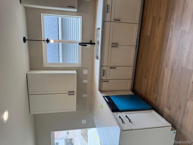 27305 Groveland Street, Madison Heights, MI 48071 — Photo 19