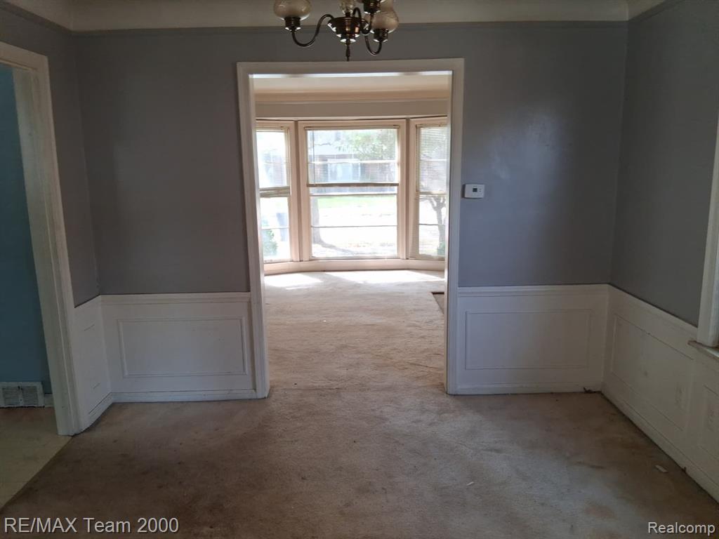 5228 Hillcrest Street, Detroit, MI 48236 — Photo 4