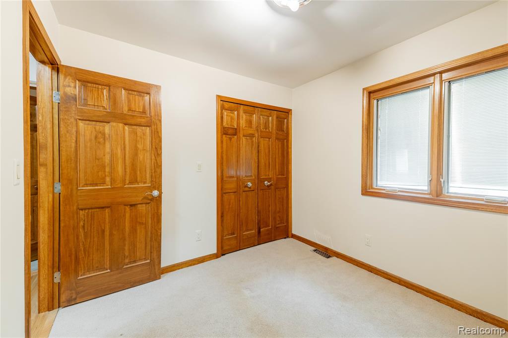 21819 Meridian Road, Grosse Ile, MI 48138 — Photo 16
