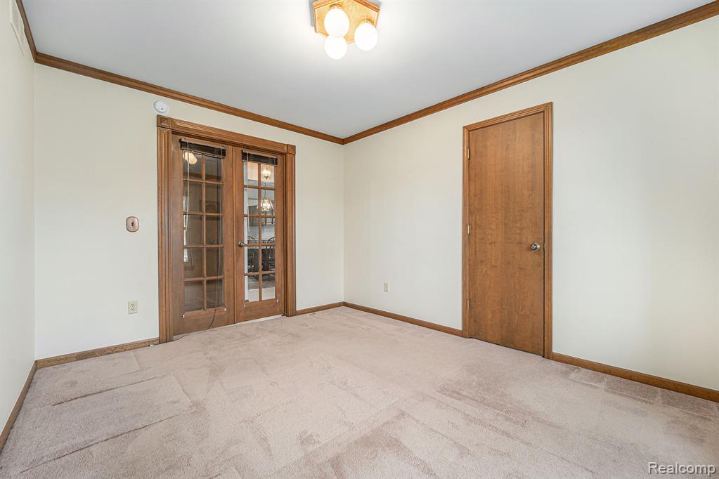 48796 Palmyra Drive, Shelby Twp, MI 48317 — Photo 9