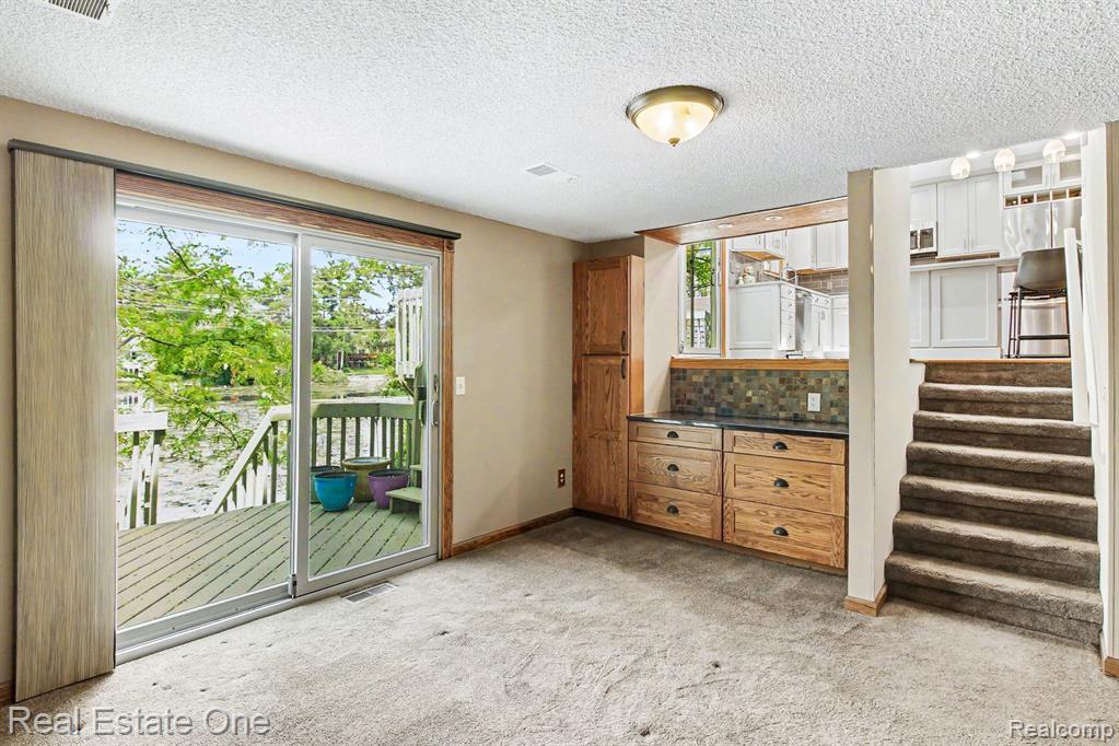 520 W Huron Street, Milford, MI 48381 — Photo 8