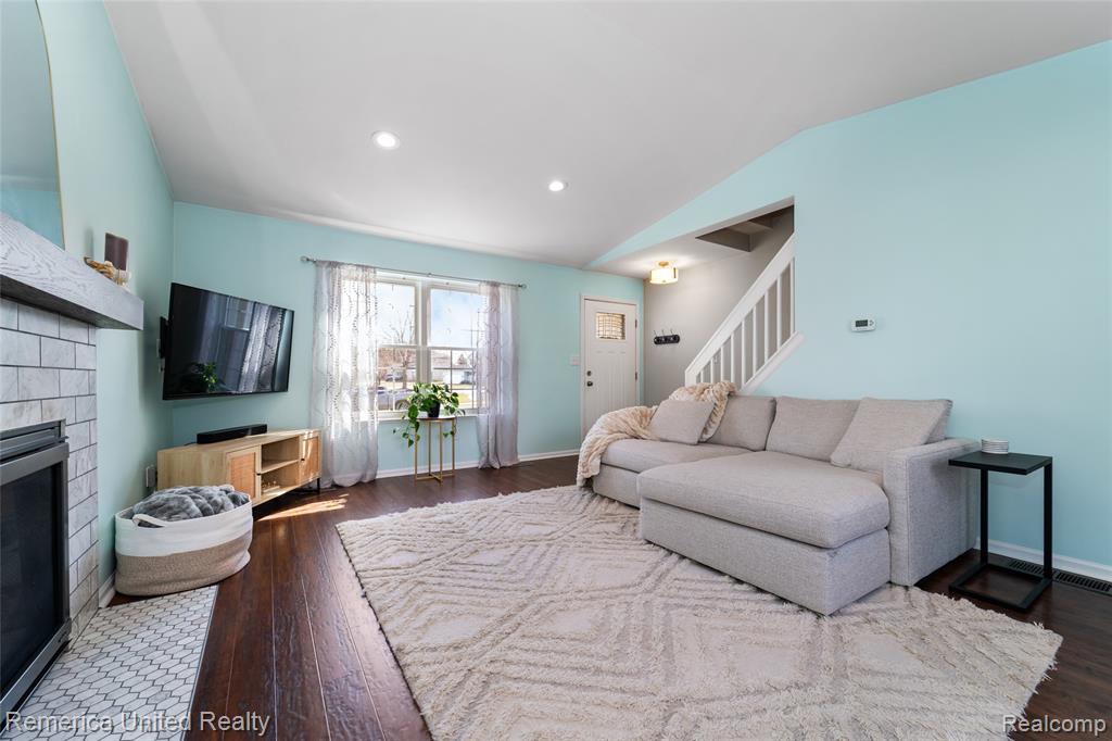 785 Eagle Heights Drive, South Lyon, MI 48178 — Photo 6