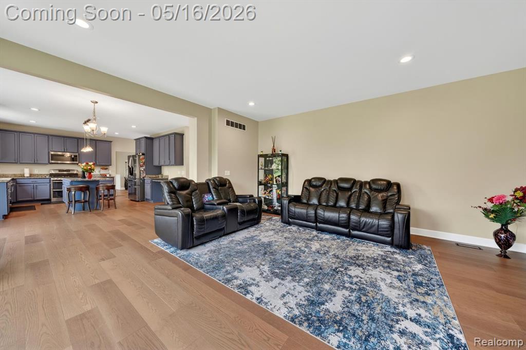 54908 N Grenelefe Circle W, South Lyon, MI 48178 — Photo 5
