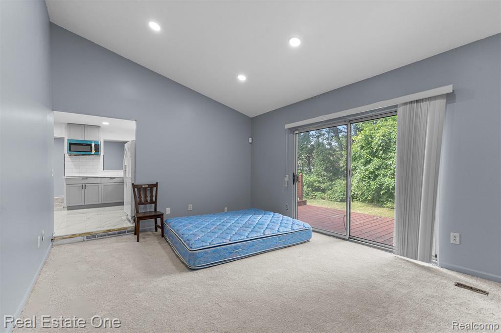 7985 Faircrest Drive, Ypsilanti, MI 48197 — Photo 28