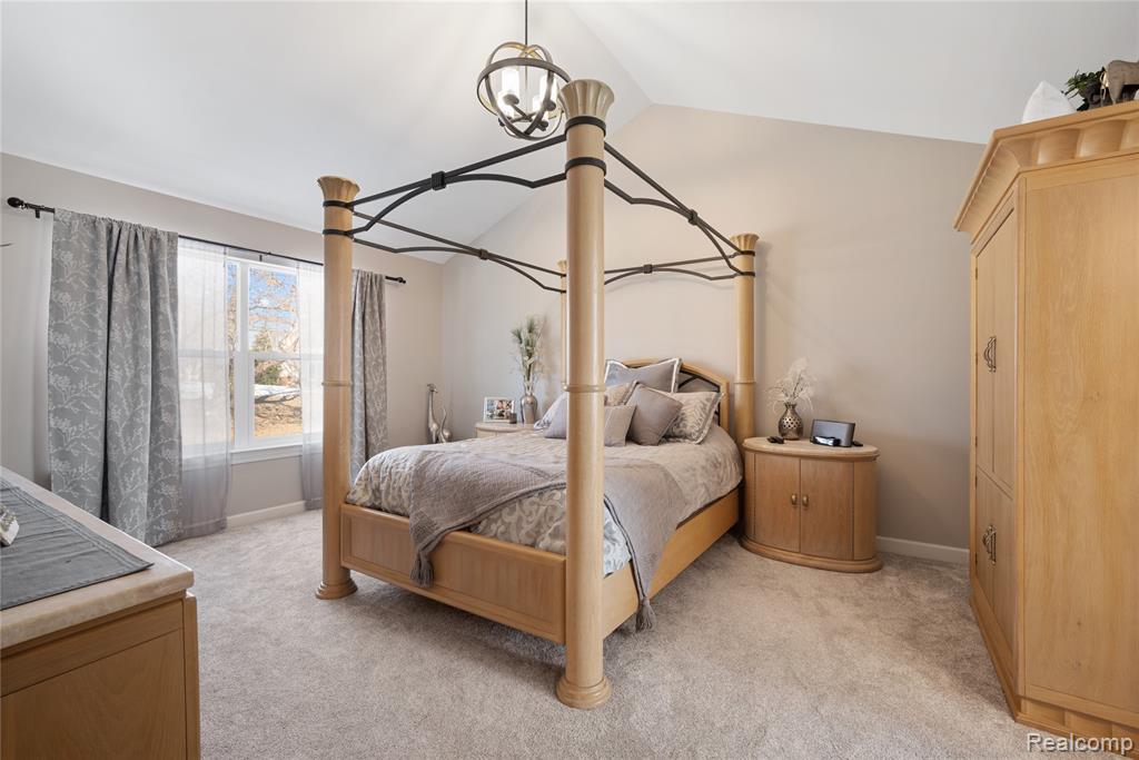529 Napa Valley Drive, Milford, MI 48381 — Photo 16