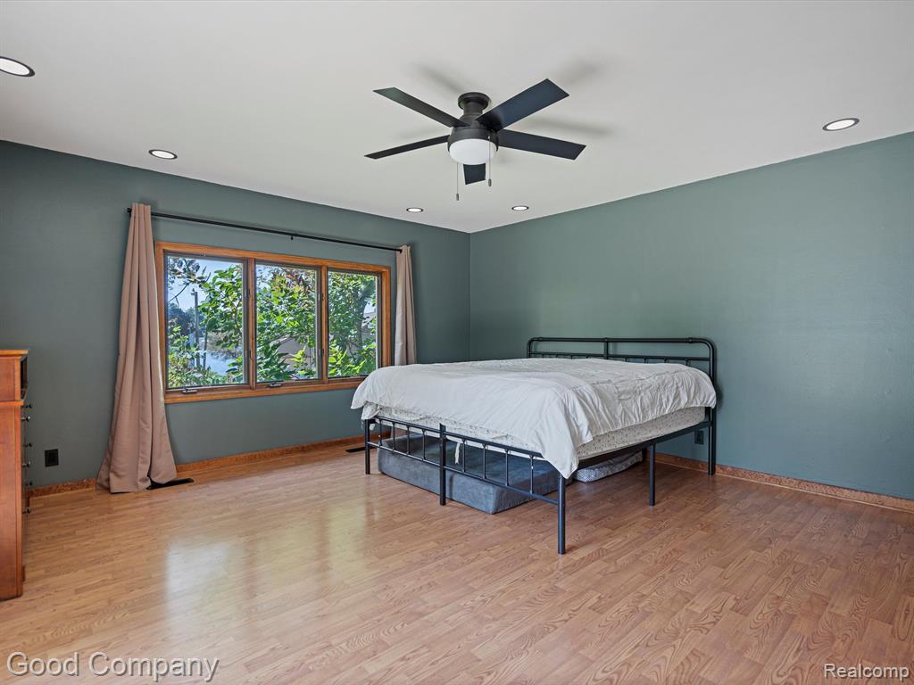 210 SCHRUM Drive, Whitmore Lake, MI 48189 — Photo 12