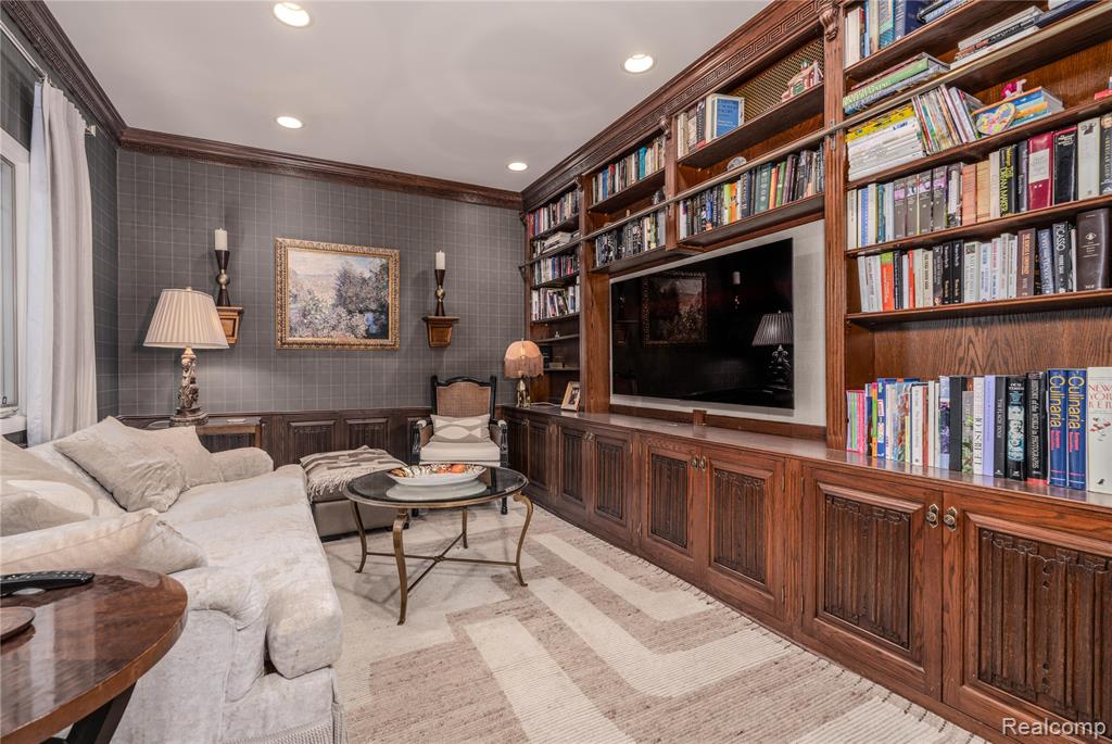 4054 Cranbrook Court, Bloomfield Hills, MI 48301 — Photo 12
