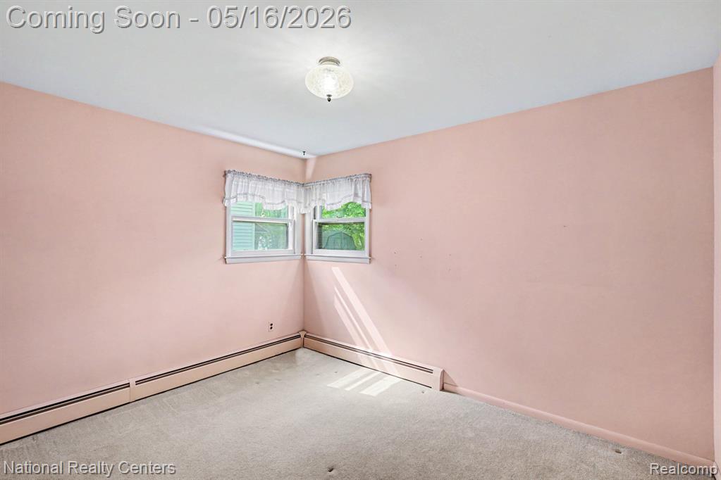 5850 Eldridge Drive, Waterford, MI 48327 — Photo 16