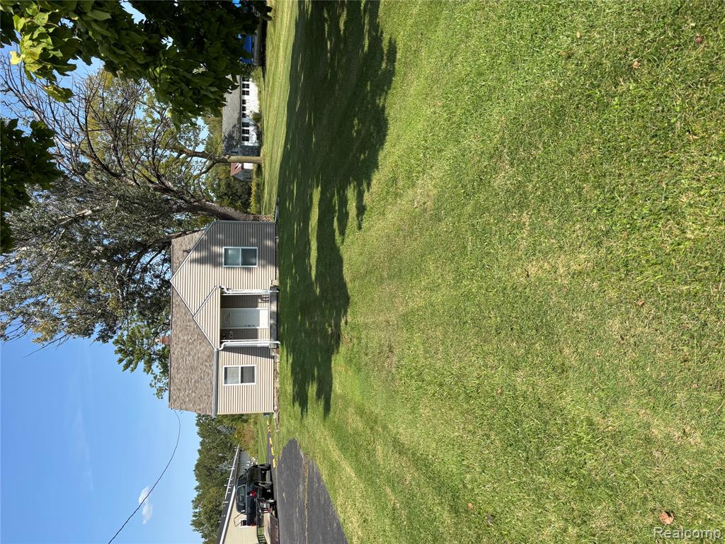 9047 Davison Road, Davison, MI 48423 — Photo 11